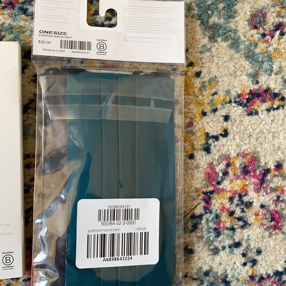 Athleta Accessories Nwt Athleta Activate Everyday Face Mask Covid